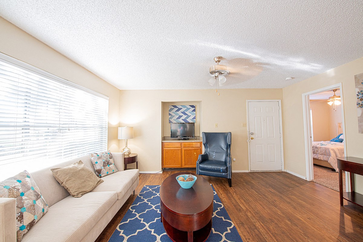 Deer Cross Apartments